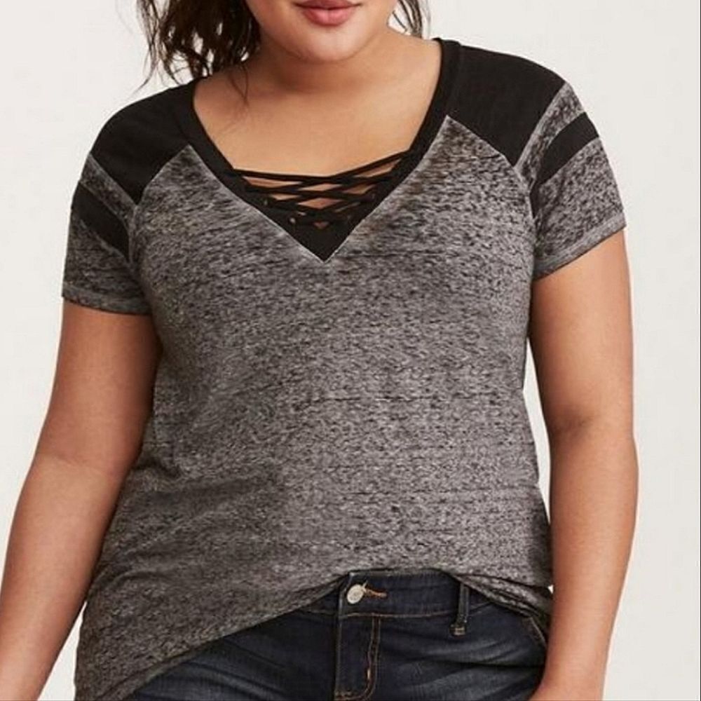 Torrid Women's Black Burnout V-neck Short Sleeve Pullover Top